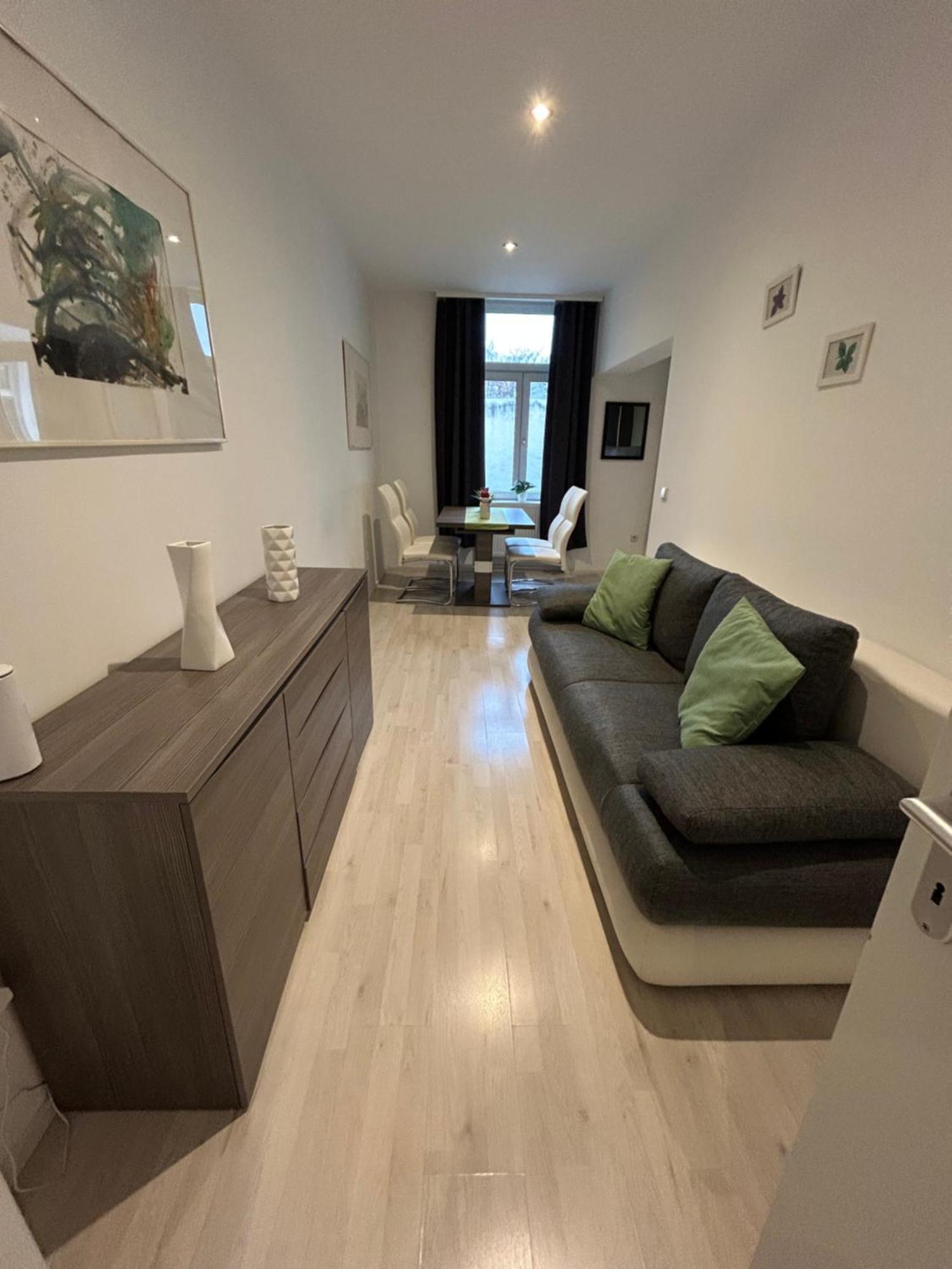 Schoene, Helle Wohnung In Stadtnaehe เวียนนา ภายนอก รูปภาพ